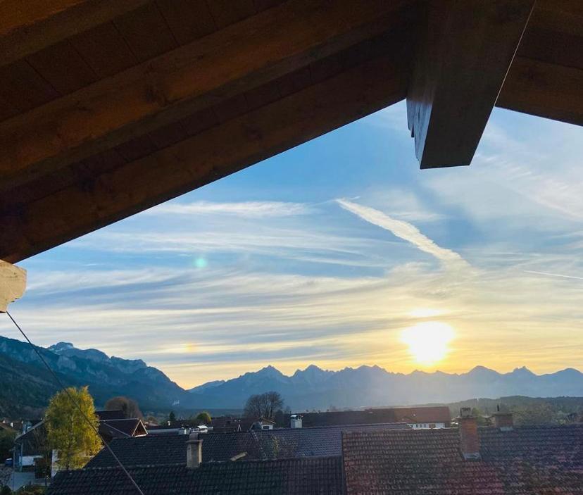 23 Neu Erbaute Ferienwohnung Mit Schloss- Und Panoramablick Halblech Esterno foto