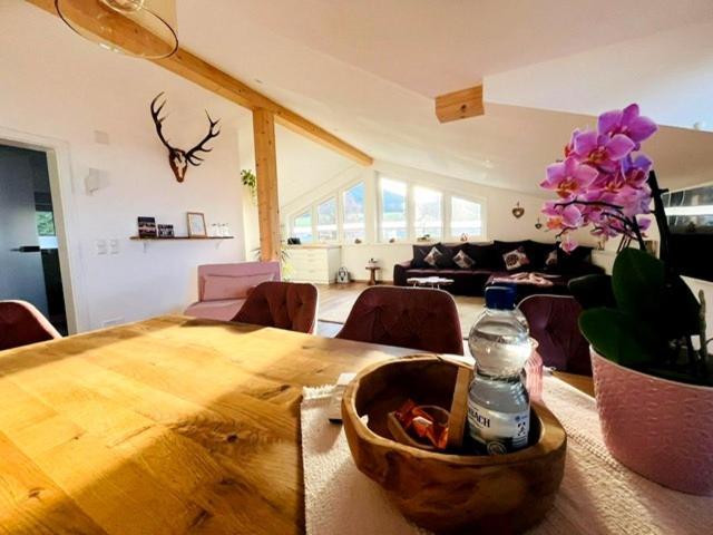 23 Neu Erbaute Ferienwohnung Mit Schloss- Und Panoramablick Halblech Esterno foto